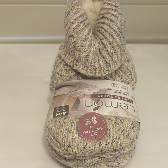 Lemon Cream and Tan Slipper Socks with Faux Fur - Picture 9 of 11